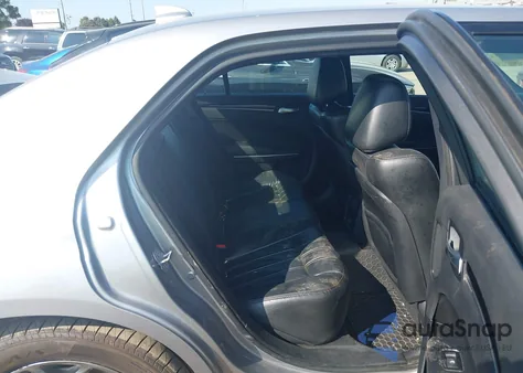 2017 Chrysler 300 300S Awd z USA, uszkodzony, nr VIN 2C3CCAGG0HH567950